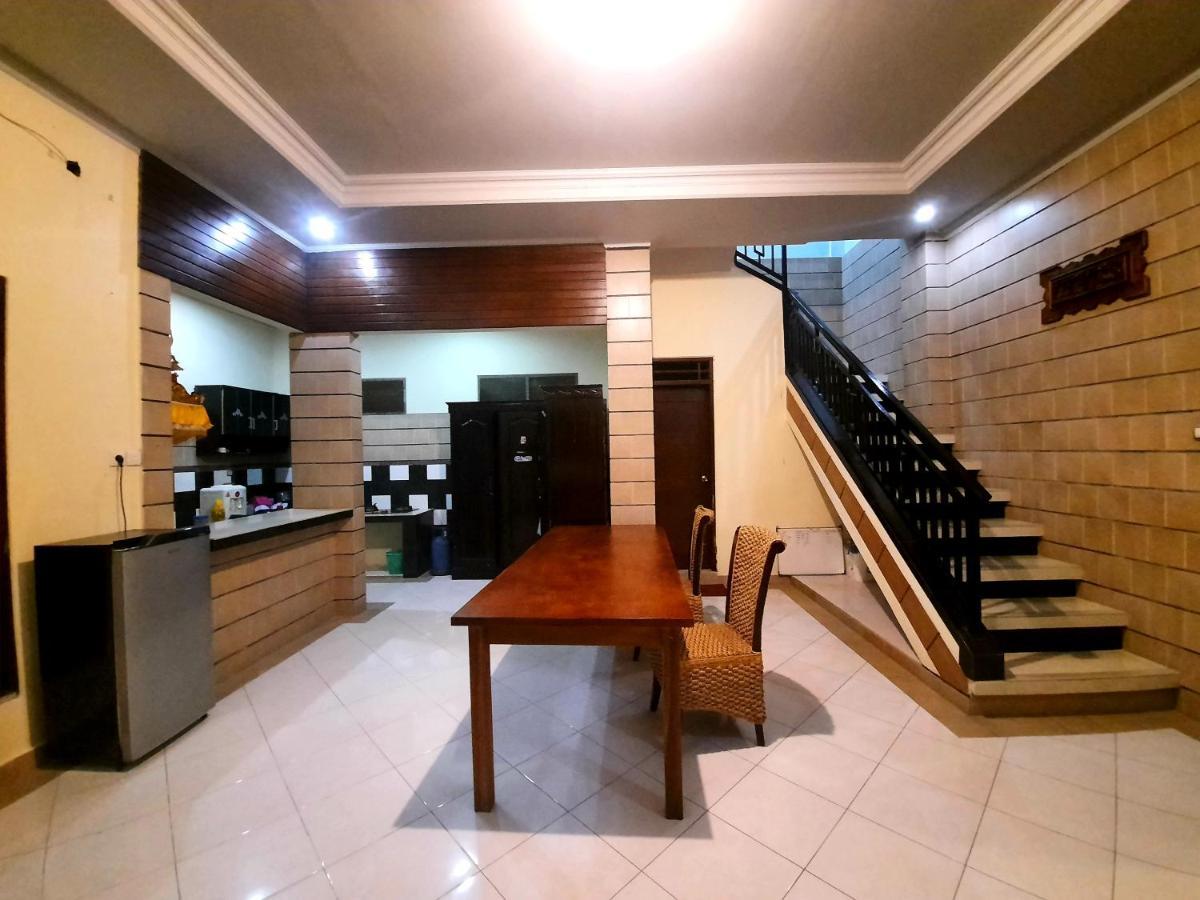 Ganggas Homestay Jimbaran  Ngoại thất bức ảnh