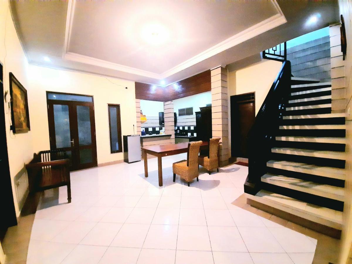 Ganggas Homestay Jimbaran  Ngoại thất bức ảnh